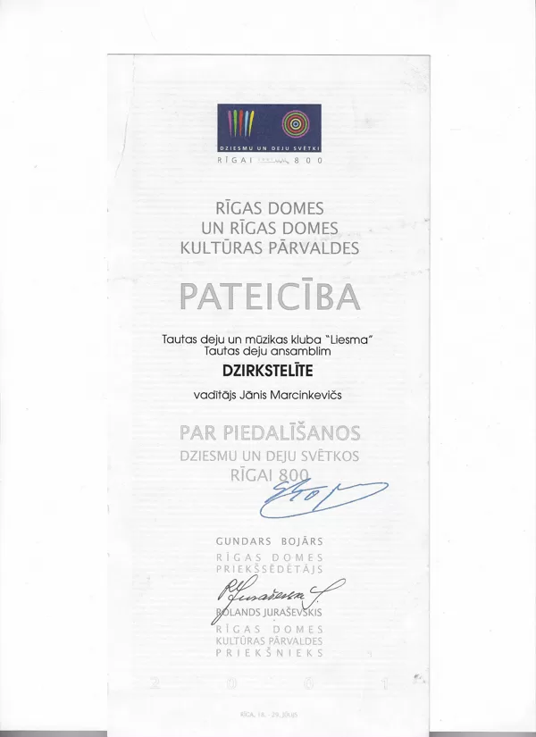 2001.
